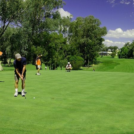 Commercial Golf Resort Albury Buitenkant foto