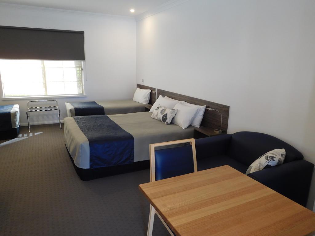 Commercial Golf Resort Albury Buitenkant foto