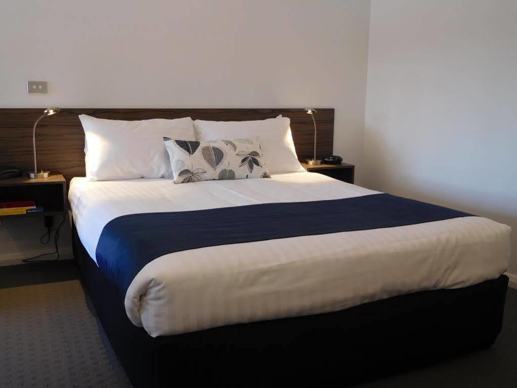 Commercial Golf Resort Albury Buitenkant foto
