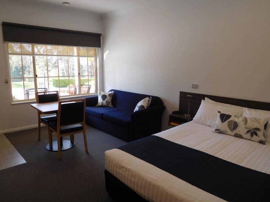 Commercial Golf Resort Albury Buitenkant foto